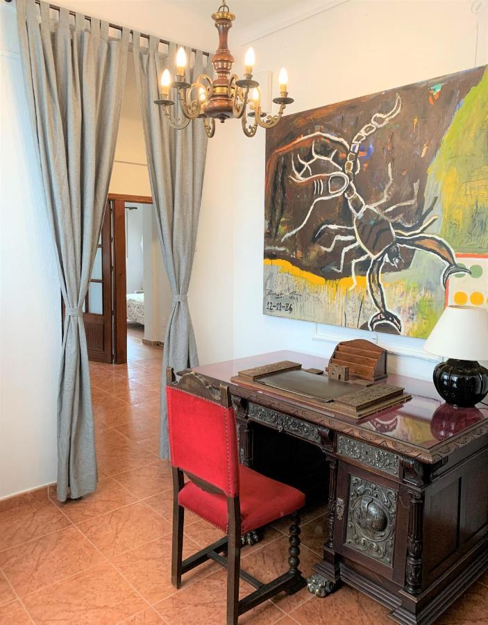 Wide And Traditional- 2bd 1bth- Gavidia Sevilla
